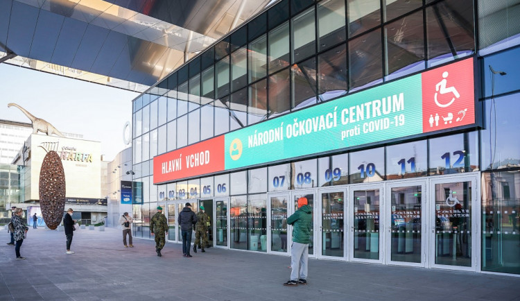 V očkovacím centru v O2 universum skončilo nasazení vojáků aktivní zálohy