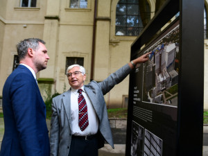 Městský archiv oslavuje 170 let od svého založení venkovní výstavou