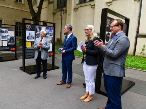 Městský archiv oslavuje 170 let od svého založení venkovní výstavou