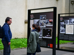 Městský archiv oslavuje 170 let od svého založení venkovní výstavou