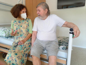 Centrum pro pacienty s postcovidovými obtížemi se otevře v pražské městské nemocnici