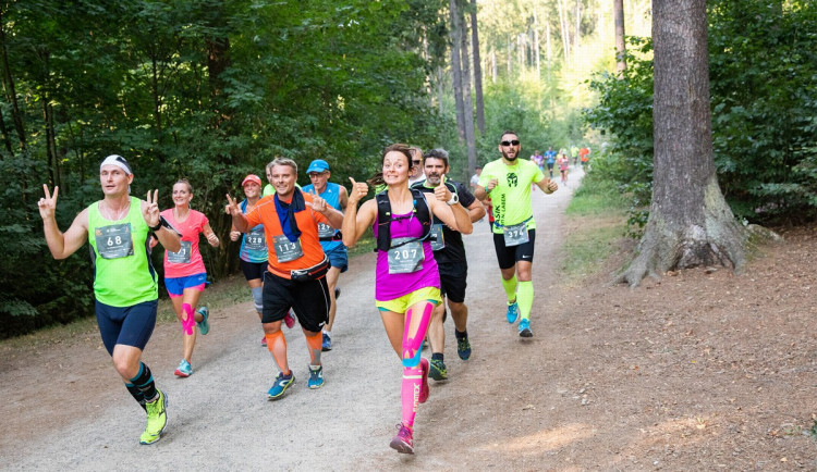 Rodinný běžecký závod ČEZ RunTour rozběhá 11. září Liberec