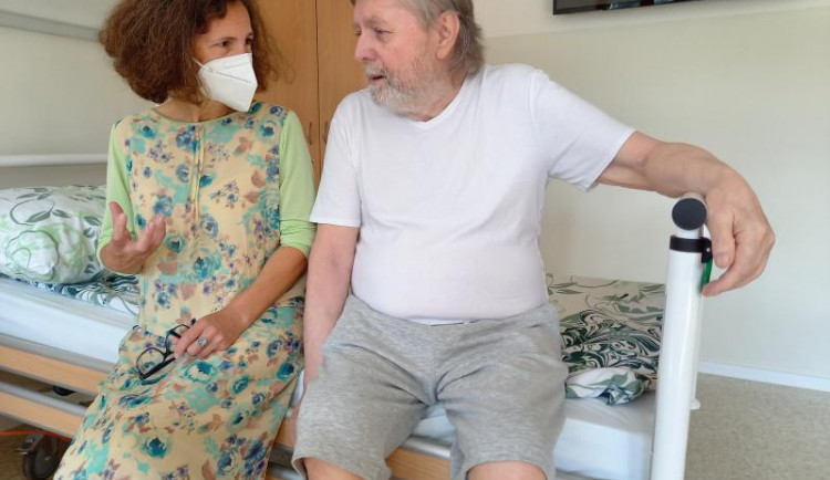 Centrum pro pacienty s postcovidovými obtížemi se otevře v pražské městské nemocnici