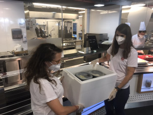 Stovka lidí v charitě získala oběd zdarma díky happeningu Oběd v nouzi