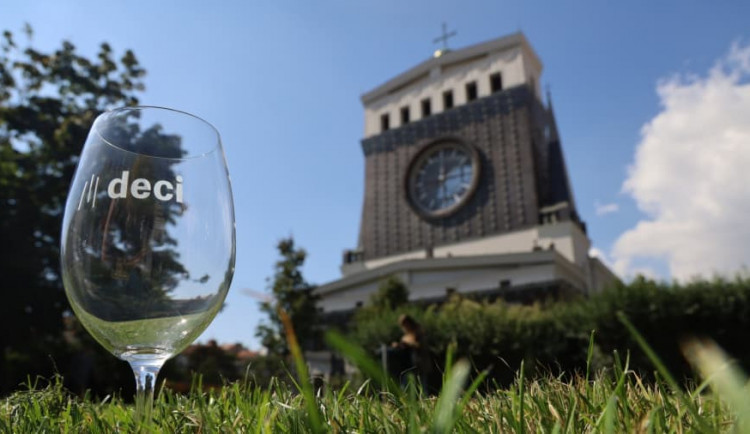 Praha 3 zve na tři deci. O víkendu proběhne 25. ročník Vinohradského vinobraní
