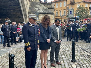 Newyorský hasič James Manahan, který zasahoval u teroristického útoku, si v Praze připomněl zesnulé kolegy