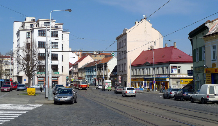 Zanechte veškerých kroků komplikujících dopravu, vyzývá Praha 8 náměstka primátora pro dopravu