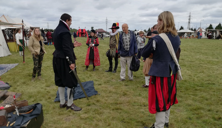 Stovky diváků sledovaly rekonstrukci bitvy na Bílé hoře
