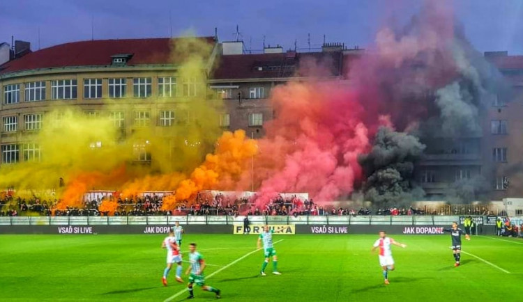Sparta remizovala s Jabloncem, Slavia deklasovala Bohemku a dál zůstává neporažená