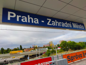 Praha má nové vlakové nádraží. Ode dneška se cestující svezou na Zahradní Město