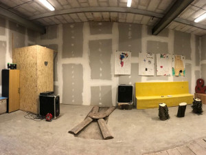 Je to jako e-shop, jen bez placení. V Praze funguje sklad uměleckého materiálu art re use