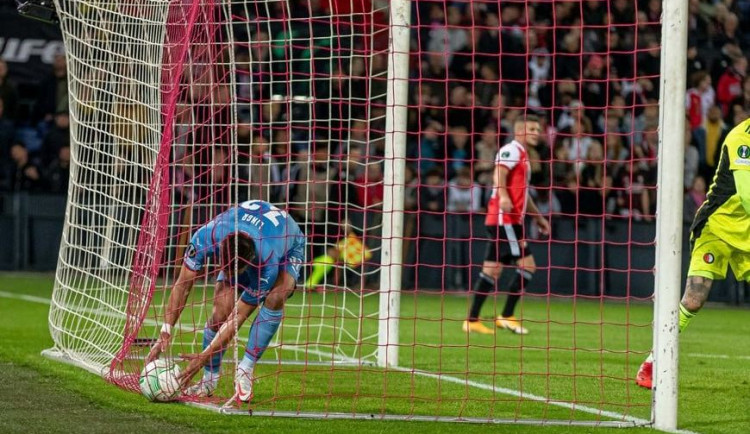 Slavia prohrála v Rotterdamu 1:2. Nepomohl ani závěrečný tlak