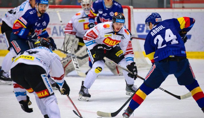 Favorizovaná Sparta padla na ledě Českých Budějovic