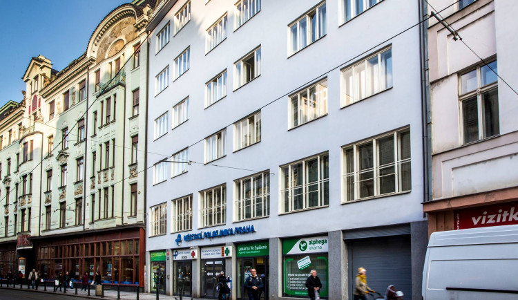 V Městské poliklinice Praha se lidé budou moct nechat naočkovat jednodávkovou vakcínou