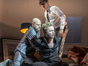 Novou podobu Hamleta včera uvedlo Divadlo ABC