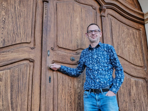 Největší radost mám z toho, jak se lidé na Osmičce chovali během covidové krize, říká starosta Prahy 8 Ondřej Gros
