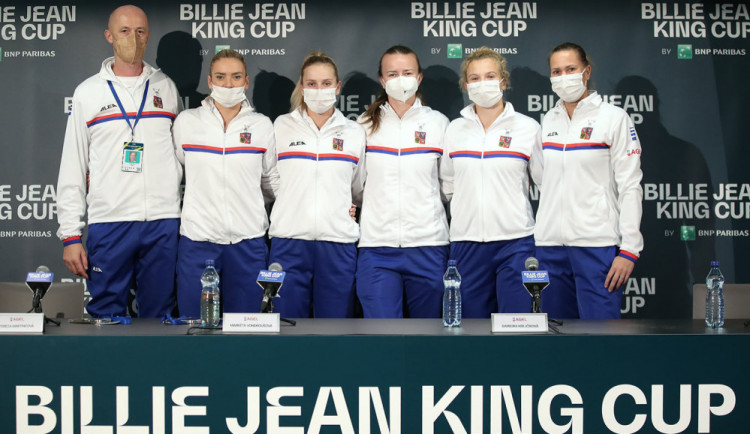 Kvůli koronaviru budou mít tenistky a turnaji v Praze dvě šatny