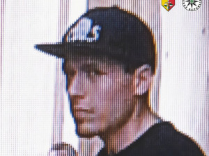 Vášniví milenci si užívali sex na Karlově mostě. Pátrá po nich policie