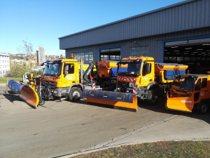 Silničáři se připravují na zimu. Ve skladech je 24 tisíc tun soli, připraveno je přes 70 sypačů