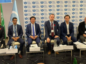 Ujgurové si v Praze volí vedení svého kongresu. Čína akci důrazně odsoudila