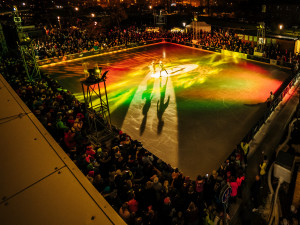 Přivítejte advent s krasobruslařskou, akrobatickou a multimediální show