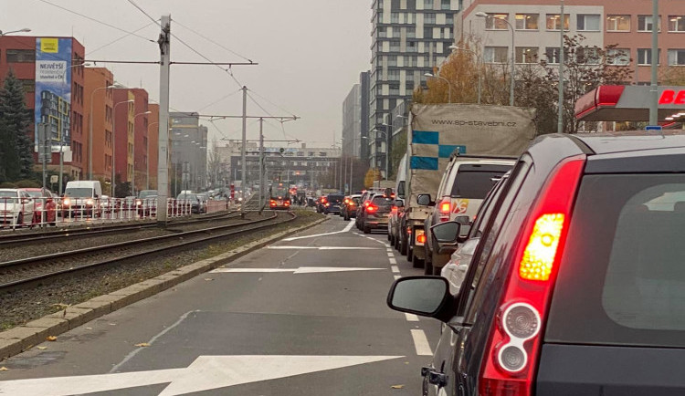 Žižkov řeší hrozivou dopravní situaci. Magistrát slibuje brzké dokončení prací