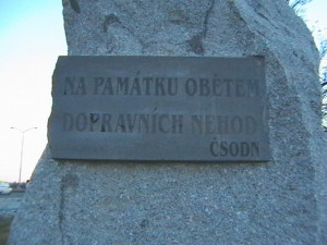 Pietou na pražském Chodově si dnes lidé mohou připomenout památku obětí nehod