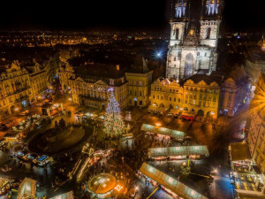 Praha zrušila slavnostní rozsvěcení stromu na Staroměstském náměstí