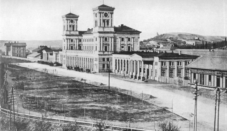 Novorenesanční budova Hlavního nádraží (tehdy Nádraží císaře Františka Josefa I.)