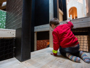 VÁNOCE NA DEVÍTCE: Vánoční domek jako z filmu Sám doma, živý betlém i kluziště