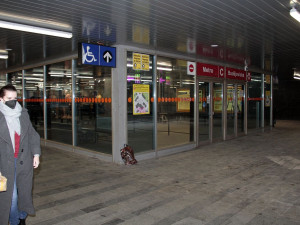 Cestující mohou po půl roce opět využít výstup z metra na Budějovické
