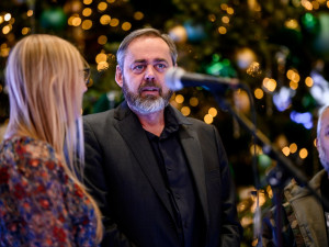 Nákupní centrum v Praze přivítalo na Štědrý večer ty, kteří by ho jinak strávili o samotě