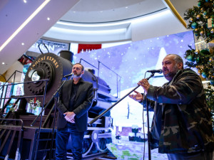 Nákupní centrum v Praze přivítalo na Štědrý večer ty, kteří by ho jinak strávili o samotě