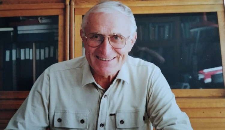 Ve věku 92 let zemřel archeolog Jiří Zeman. Veřejnost se s ním rozloučí ve Strašnickém krematoriu