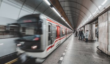 Cestující v pražském metru čeká několik výluk. Nejvíce omezená bude linka C