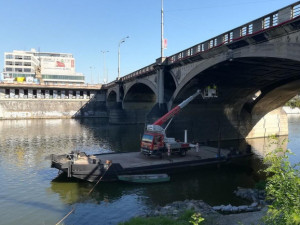 Hlávkův most se dočká opravy nejdřív v roce 2024. Denně po něm projede skoro 70 tisíc aut