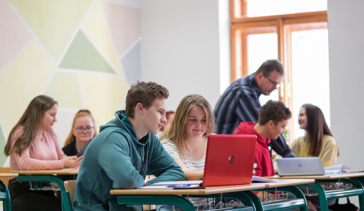 Na spolupráci pražských škol a odborných center míří 11 milionů. Nový plán má zvýšit kvalitu vzdělávání