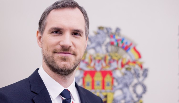 Hřib si měl zaplatit zařazení mezi TOP 5 starostů Evropy. Ten spekulace odmítá