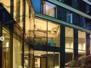 Nejzajímavější moderní stavby Prahy: Komunardů XXXV