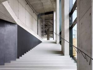 Nejzajímavější moderní stavby Prahy: Komunardů XXXV