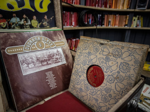 Starým věcem nový život. Obliba re-use center roste napříč republikou, lidé zde vybaví domácnost prakticky zadarmo