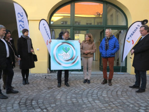 Praha 5 zrekonstruovala hlubočepský Raudnitzův dům. Vzniklo 22 bytů s pečovatelskou službou