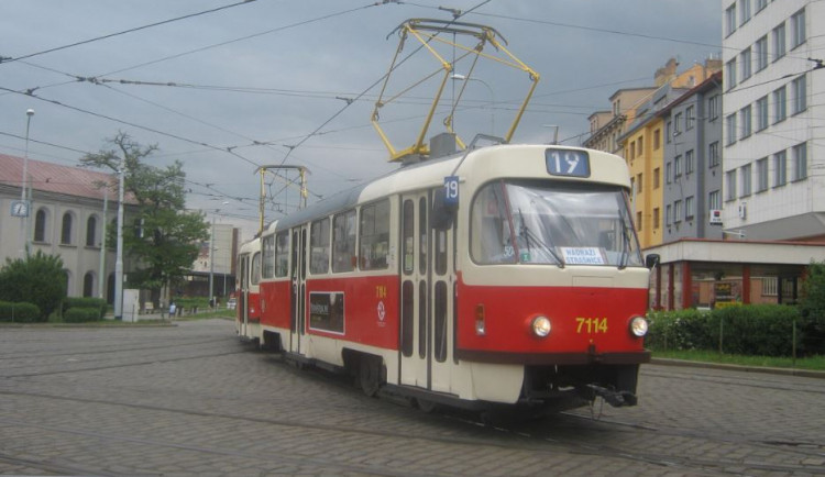 Mezi zastávkami zastávkami Starý Hloubětín a Lehovec nebudou jezdit tramvaje