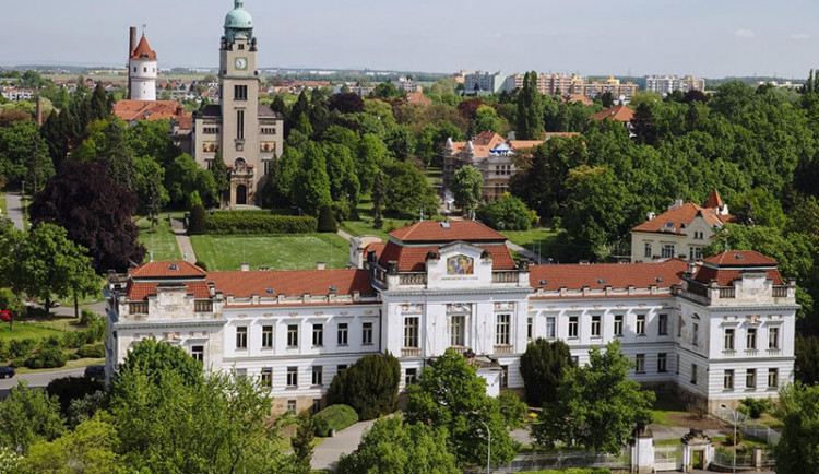 Praha schválila návrh na rozvoj komunitní péče. Dlouhodobí pacienti z Bohnic dostanou šanci na nový život
