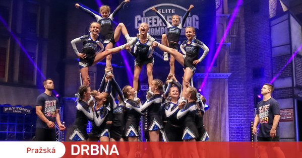 Cheerleader sind nicht nur eine Ermutigung in Spielen.  Entschlossenheit ist wichtig, sagt der Coach der Prague Eagles Cheerleaders Company News Pražská Drbna