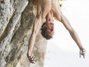 V létě jde do kin intimní portrét nejlepšího lezce na světě, Adama Ondry