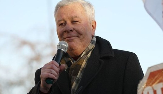 Komunisté vyšlou do volby prezidenta bývalého místopředsedu Josefa Skálu