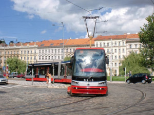 Mezi Újezdem a Malostranskou o víkendu nepojedou tramvaje. DPP zavede objízdné trasy