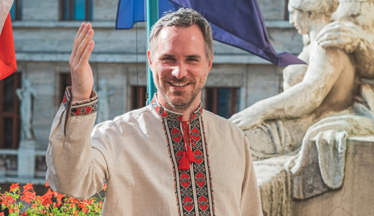 Hřib jede na Ukrajinu. Ať si nehraje na diplomata, zní z opozice