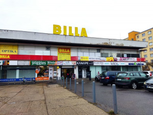 Obchodní dům Šárka se měl rekonstrukce dočkat už před lety. Zatím se ale nic neděje